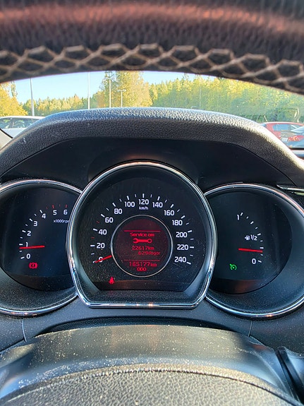 Kia Ceed 4 of 6
