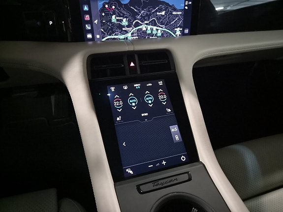 Porsche Taycan 4S 18 of 26