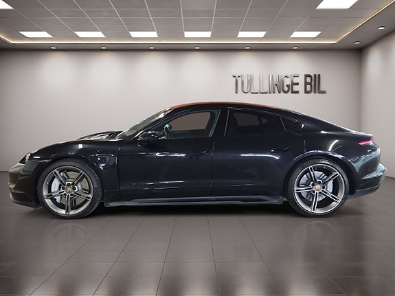 Porsche Taycan 4S 2 of 26