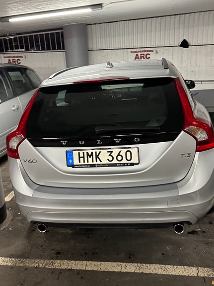 Volvo V60 3 of 15