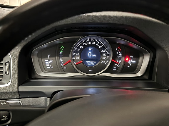 Volvo V60 15 of 15