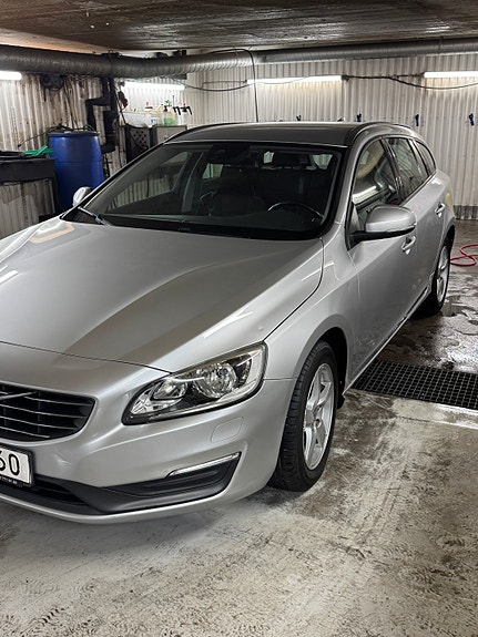 Volvo V60 12 of 15