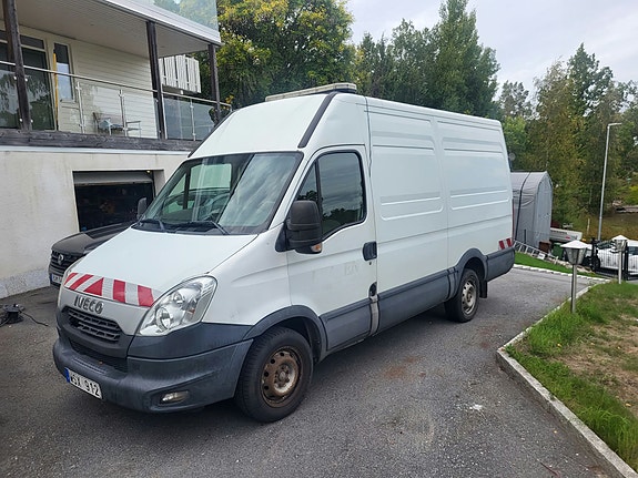 Iveco Daily 35S13 2 of 4