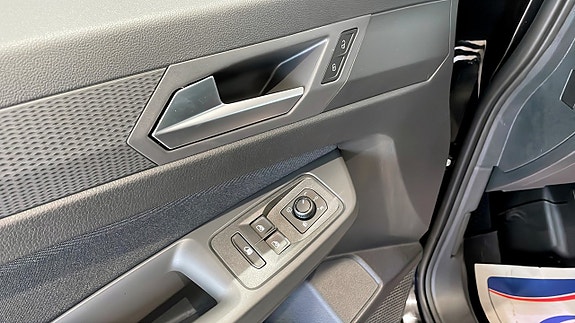 Ford Transit Connect 11 of 12