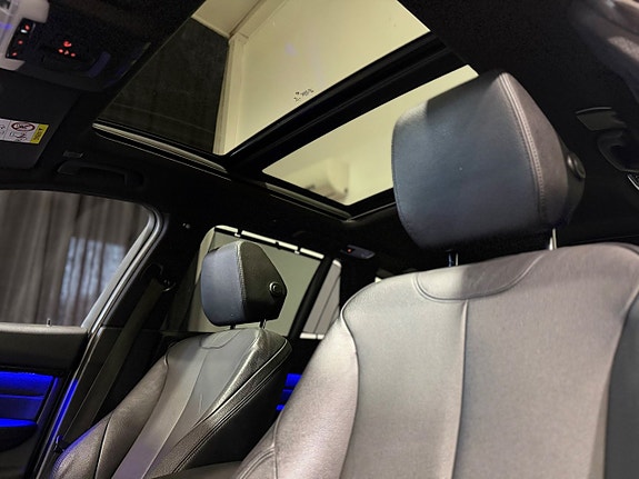 BMW 340i 8 of 30