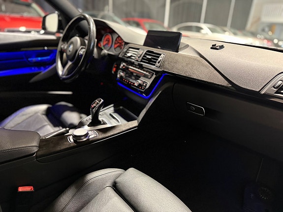 BMW 340i 10 of 30