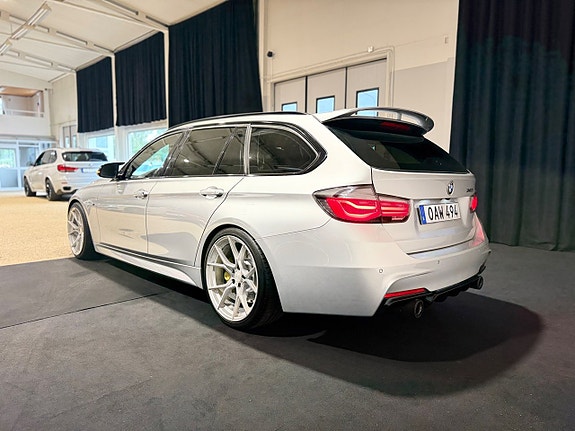 BMW 340i 4 of 30