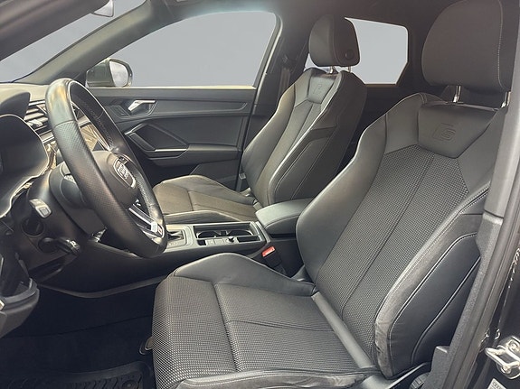 Audi Q3 5 of 9