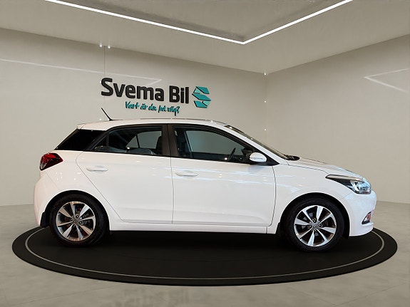 Hyundai i20 7 of 13