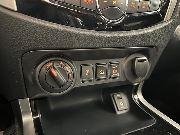 Nissan Navara 26 of 26