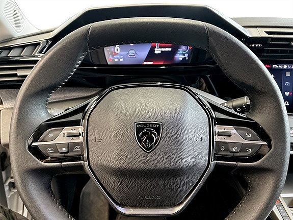 Peugeot 308 SW 7 of 15