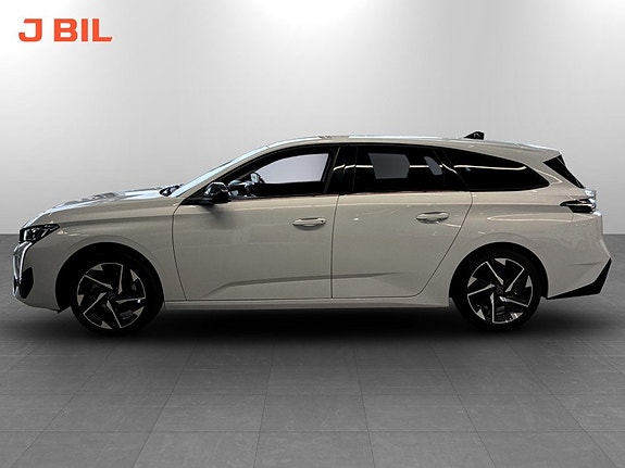 Peugeot 308 SW 13 of 15