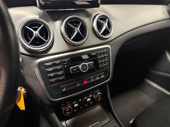 Mercedes-Benz CLA220 16 of 20