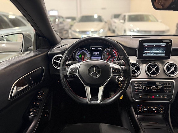 Mercedes-Benz CLA220 11 of 20