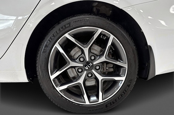 Kia Ceed 15 of 20