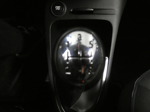Renault Captur 11 of 16