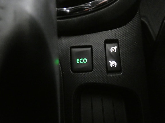 Renault Captur 10 of 16