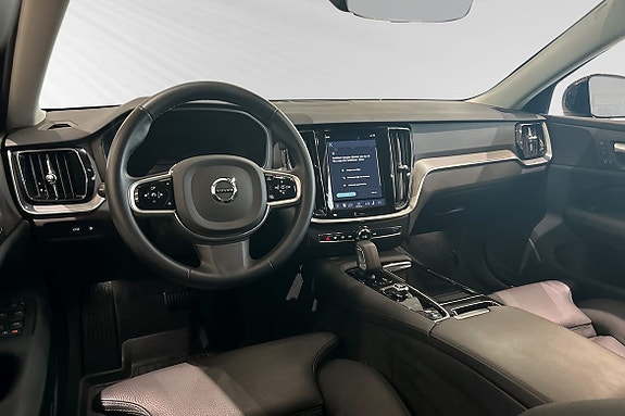 Volvo V60 9 of 30