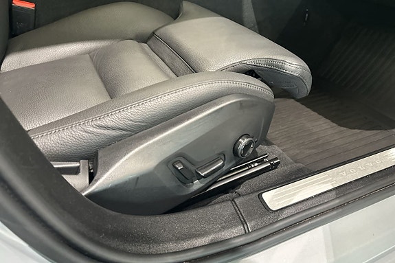 Volvo V60 12 of 30
