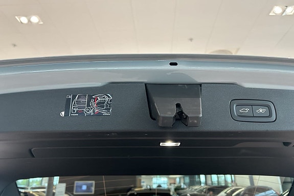 Volvo V60 16 of 30