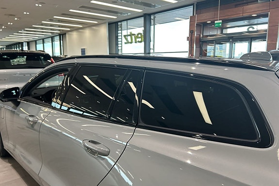 Volvo V60 17 of 30