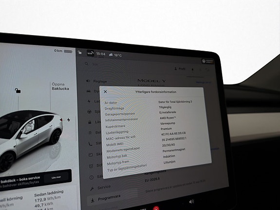 Tesla Model Y 25 of 30