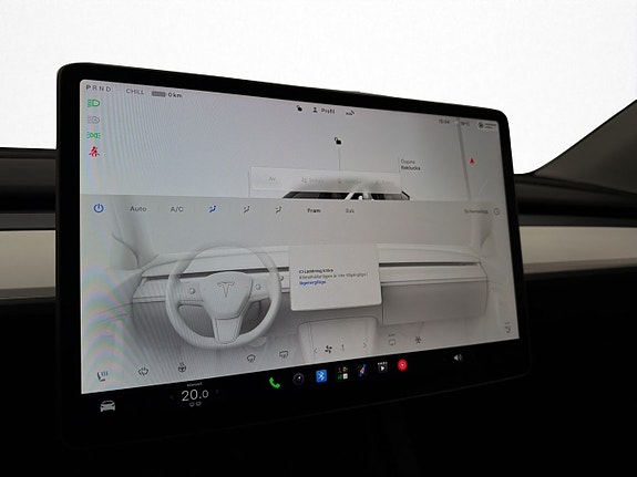 Tesla Model Y 21 of 30