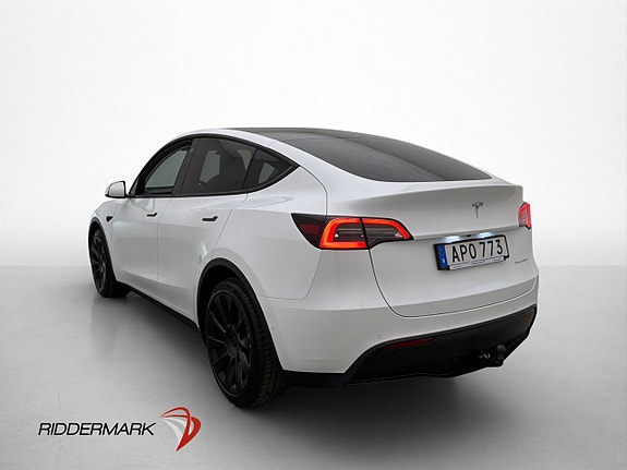 Tesla Model Y 6 of 30