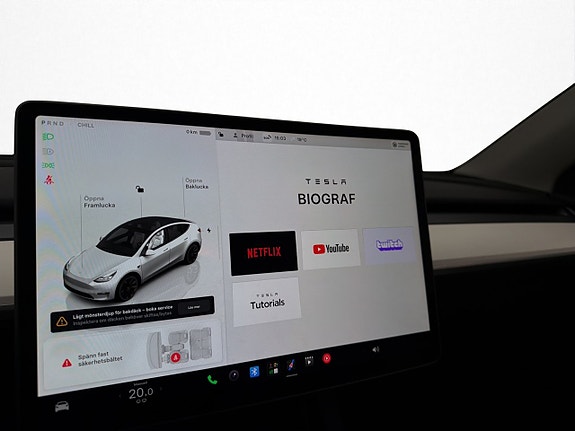 Tesla Model Y 20 of 30