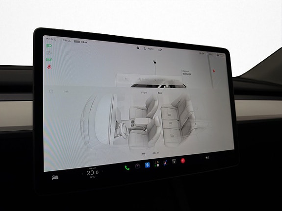 Tesla Model Y 22 of 30