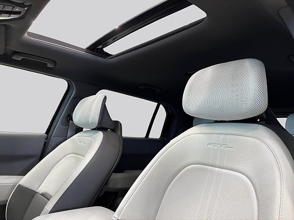 Kia EV3 11 of 30