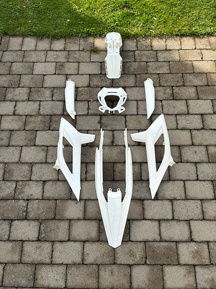 Product image 1 of 3