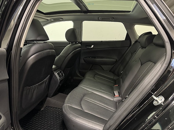 Kia Optima 12 of 24