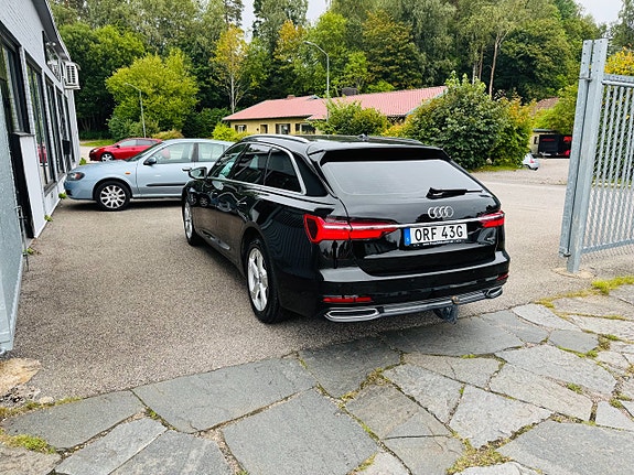 Audi A6 4 of 24
