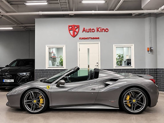 Ferrari 488 2 of 17