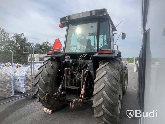Traktor Massey Fergusson 3070 4WD 3070 4Wd -1990 via auktion 6 of 27