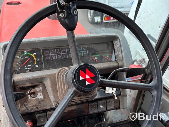 Traktor Massey Fergusson 3070 4WD 3070 4Wd -1990 via auktion 10 of 27