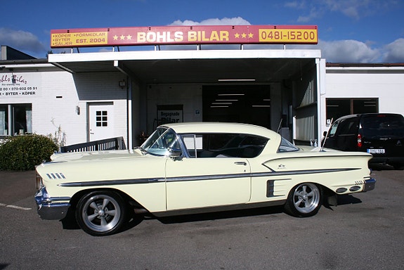 Chevrolet Impala 7 of 24