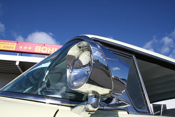 Chevrolet Impala 14 of 24