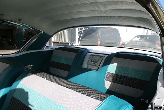 Chevrolet Impala 18 of 24