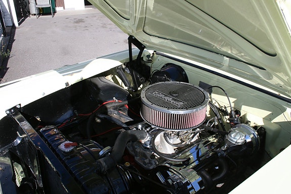 Chevrolet Impala 23 of 24