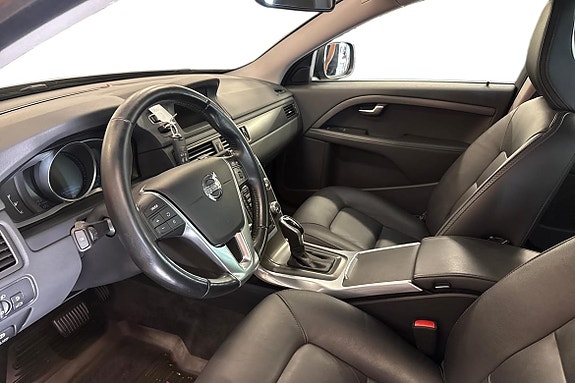 Volvo XC70 14 of 22