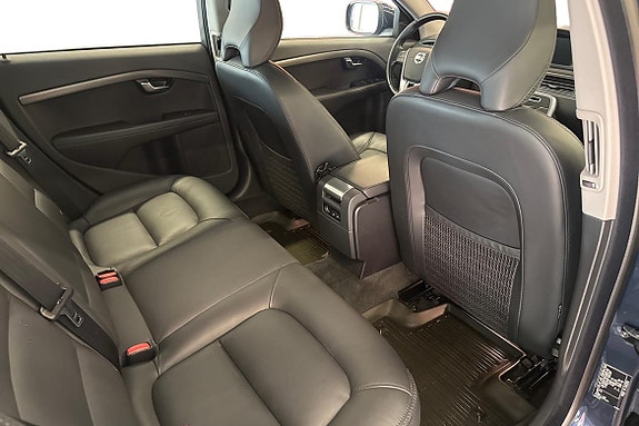 Volvo XC70 9 of 22