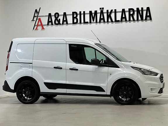Ford Transit Connect 4 of 23