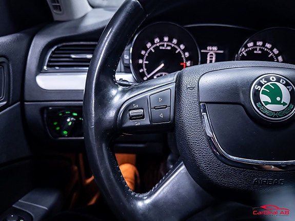 Skoda Superb 21 of 29