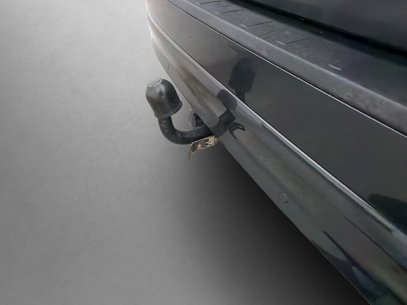Volvo V70 10 of 30
