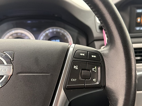 Volvo V70 21 of 30