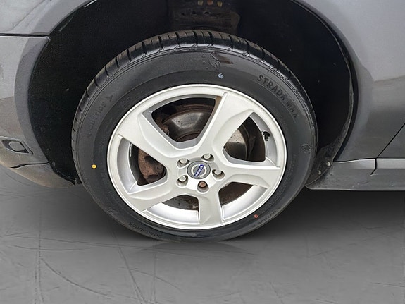 Volvo V70 27 of 30