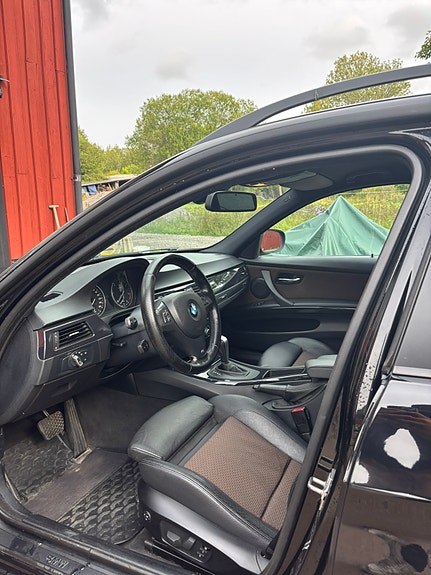 BMW 320d 5 of 8