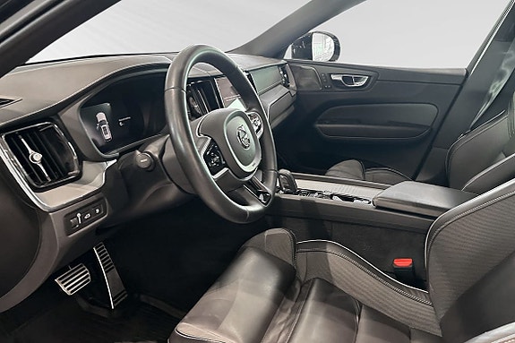 Volvo XC60 7 of 30